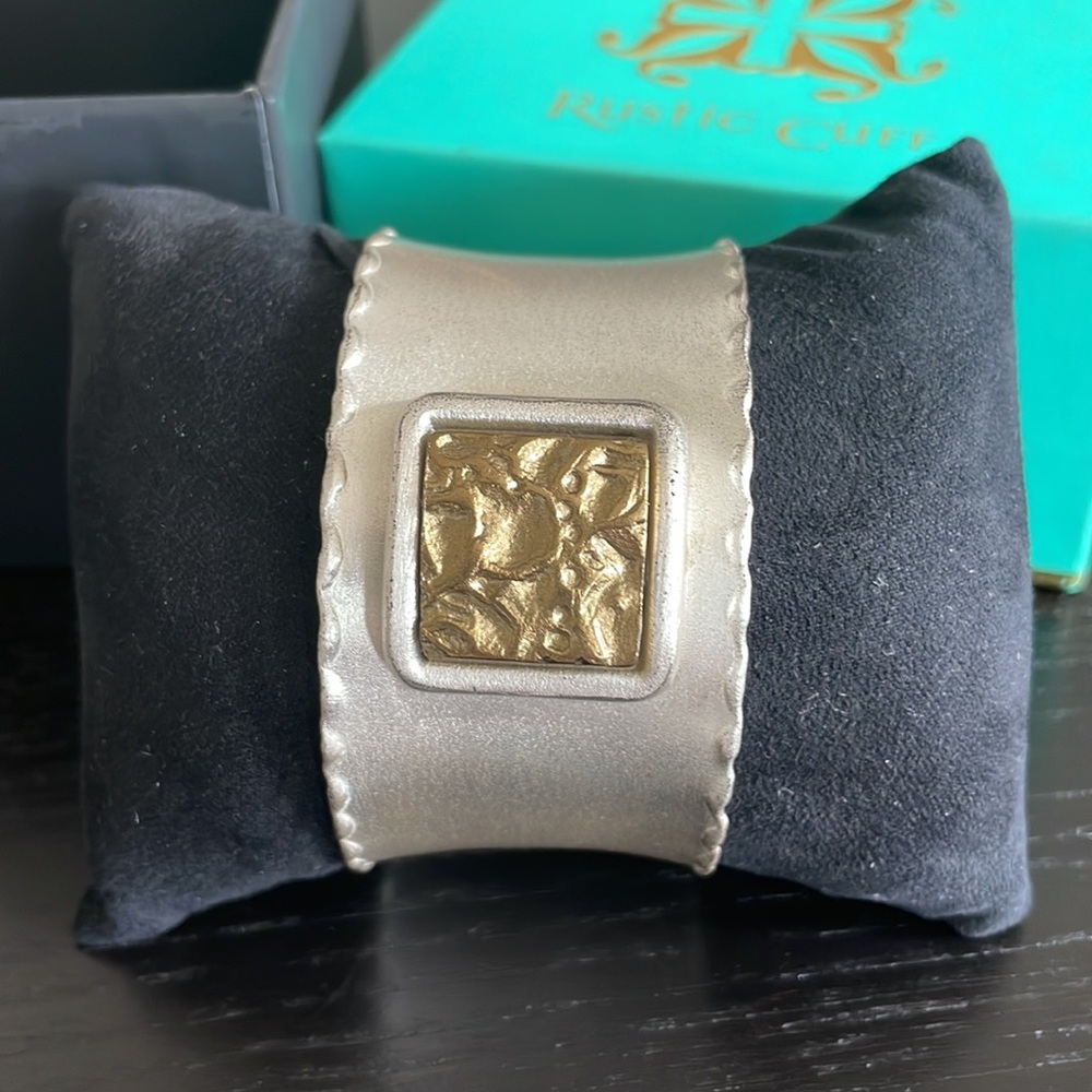 🆕Rustic Cuff | Silver with Hammered RC Logo Bracelet